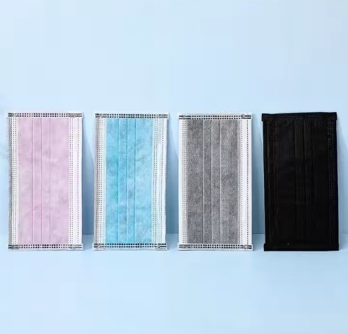 Disposable no tejido de laboratorio 4ply Filtro de carbón activo de carbón negro máscara facial con lazo de oreja
